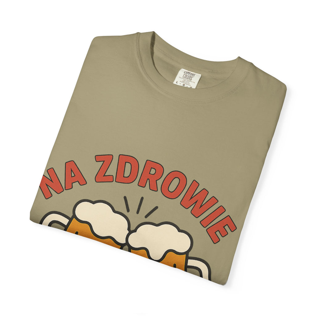 Na Zdrowie Cheers with Clinking Beer Mugs T-Shirt