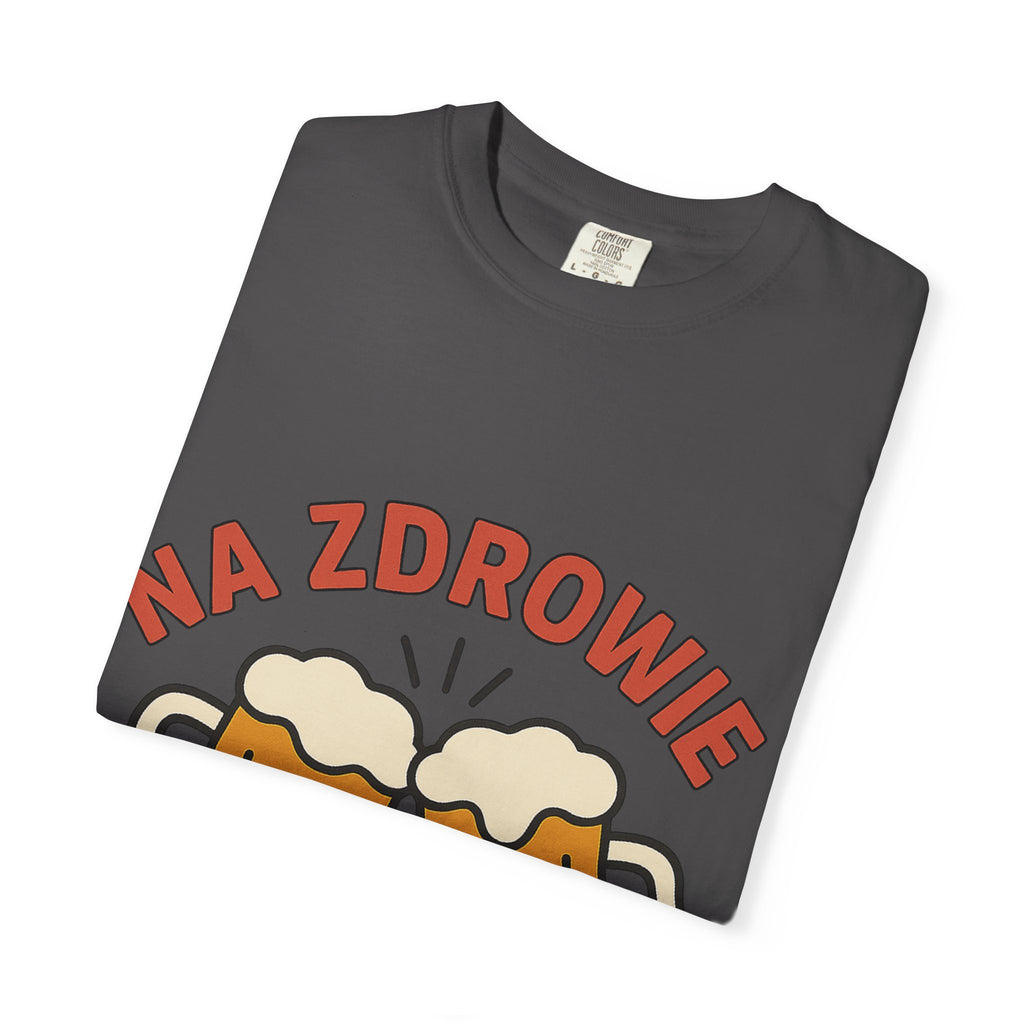 Na Zdrowie Cheers with Clinking Beer Mugs T-Shirt